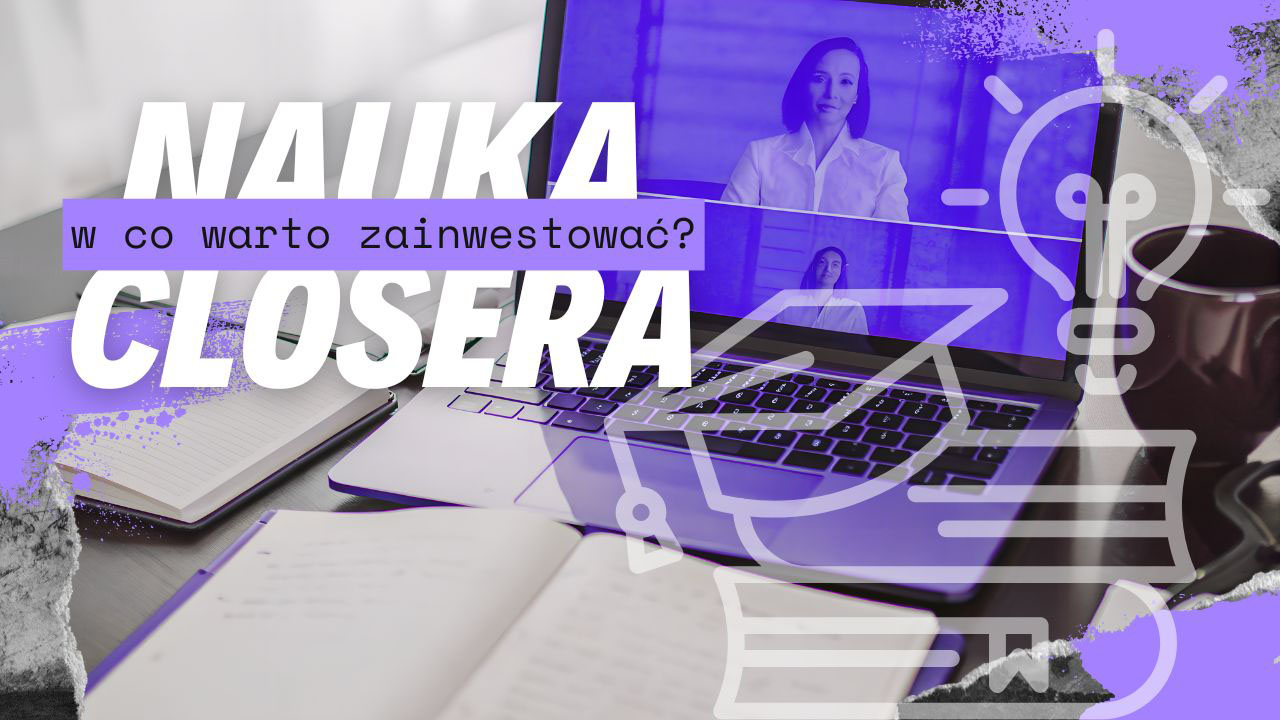 Osoba ucząca się zawodu closera przy biurku z książkami o sprzedaży i laptopem z kursem online