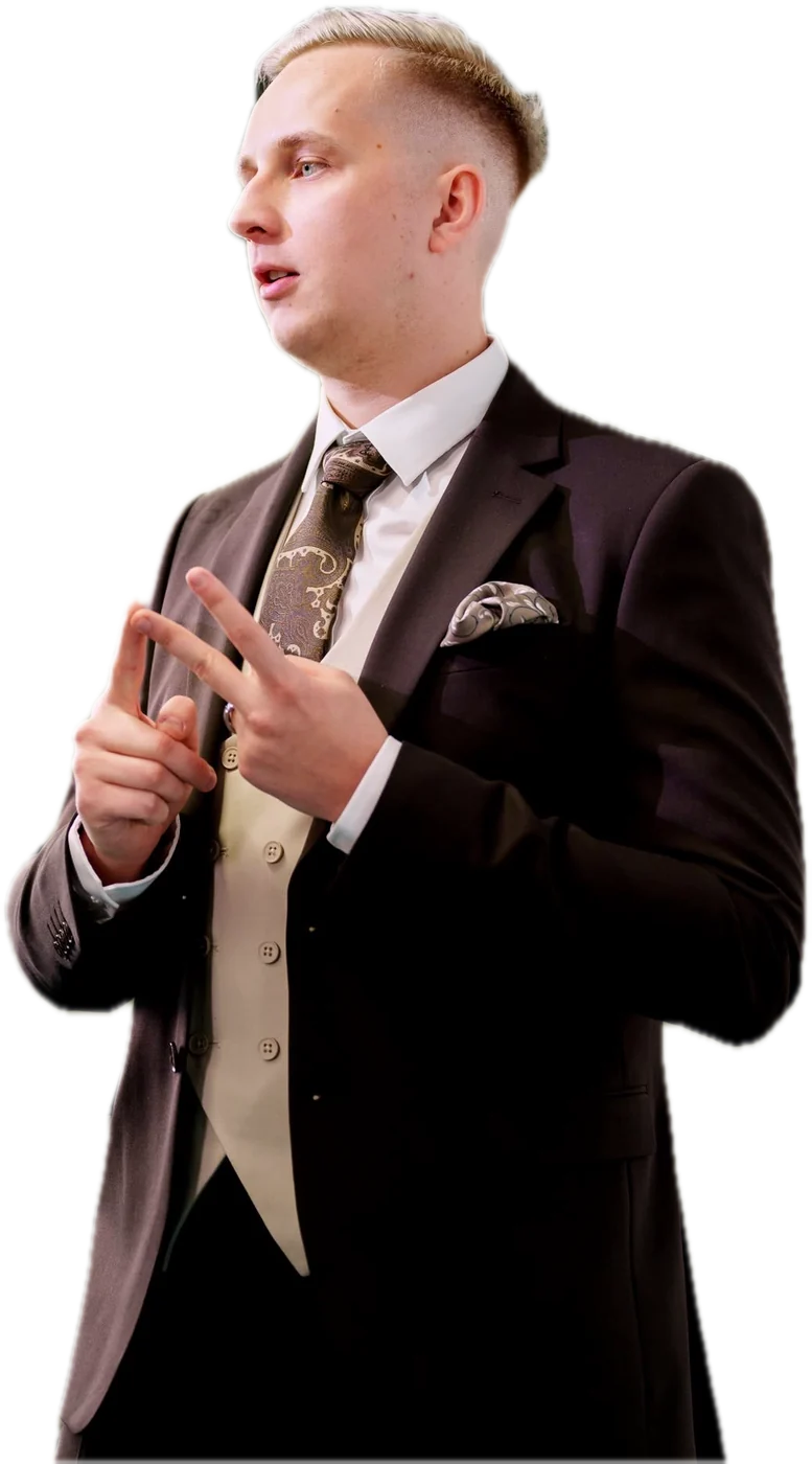 Oskar Litwin podczas wystąpienia